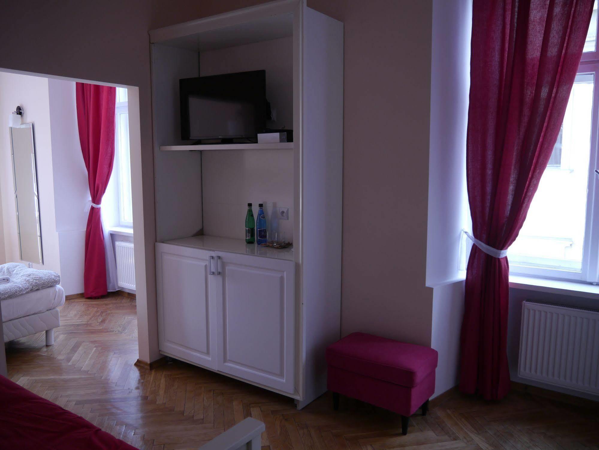 La Fontaine Hotel apartamentowy 2*