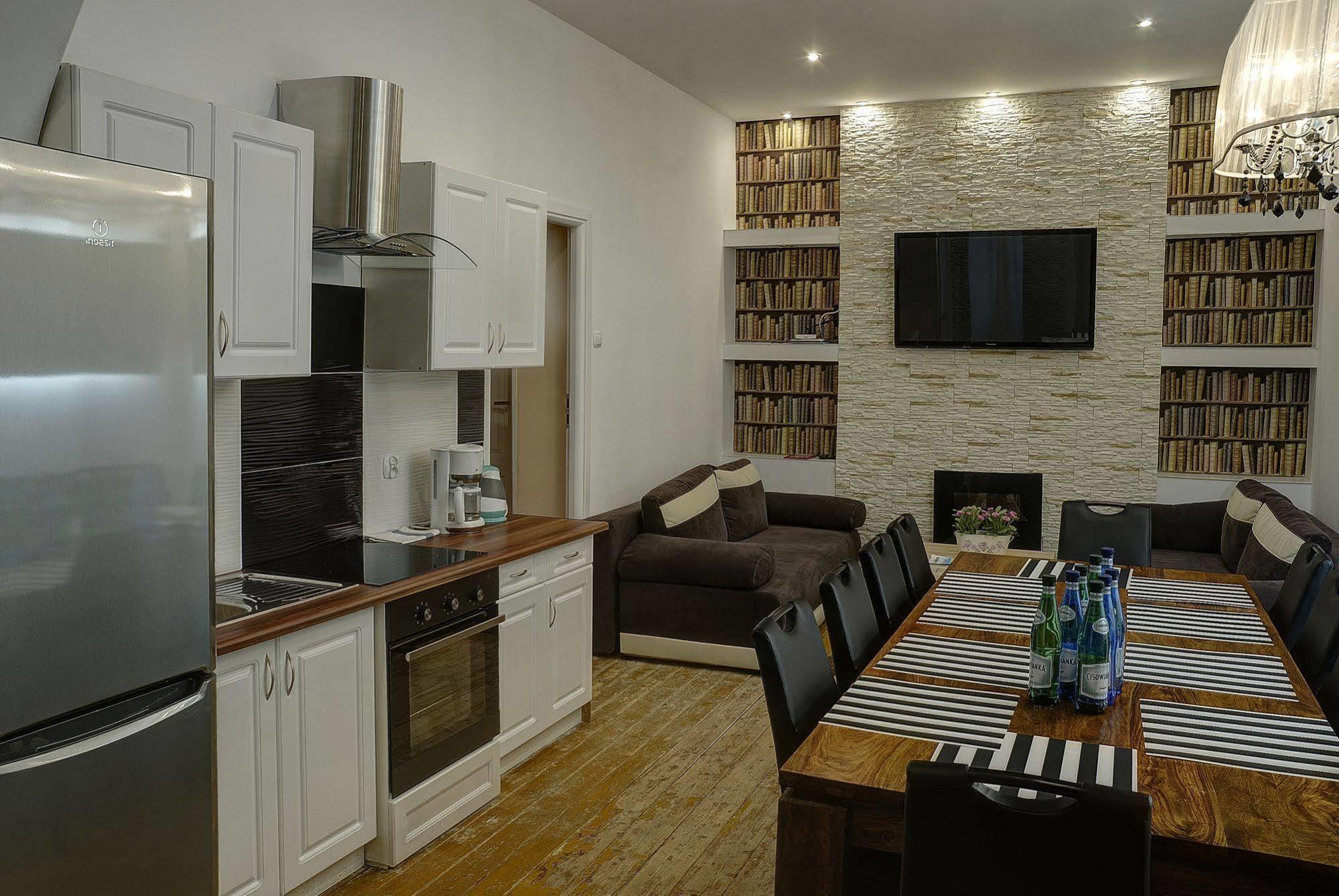 Hotel apartamentowy La Fontaine 2*