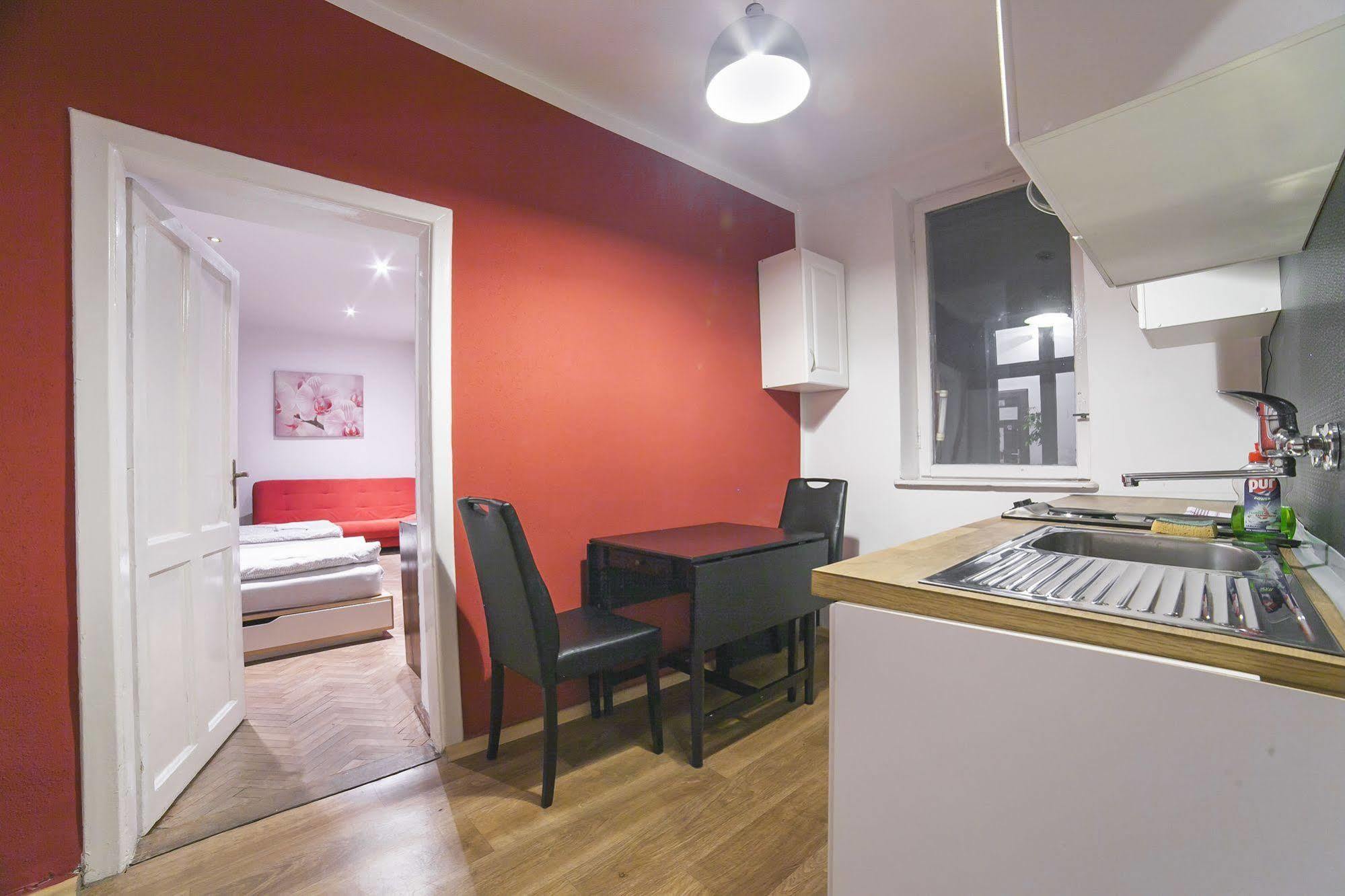 La Fontaine Hotel apartamentowy 2*